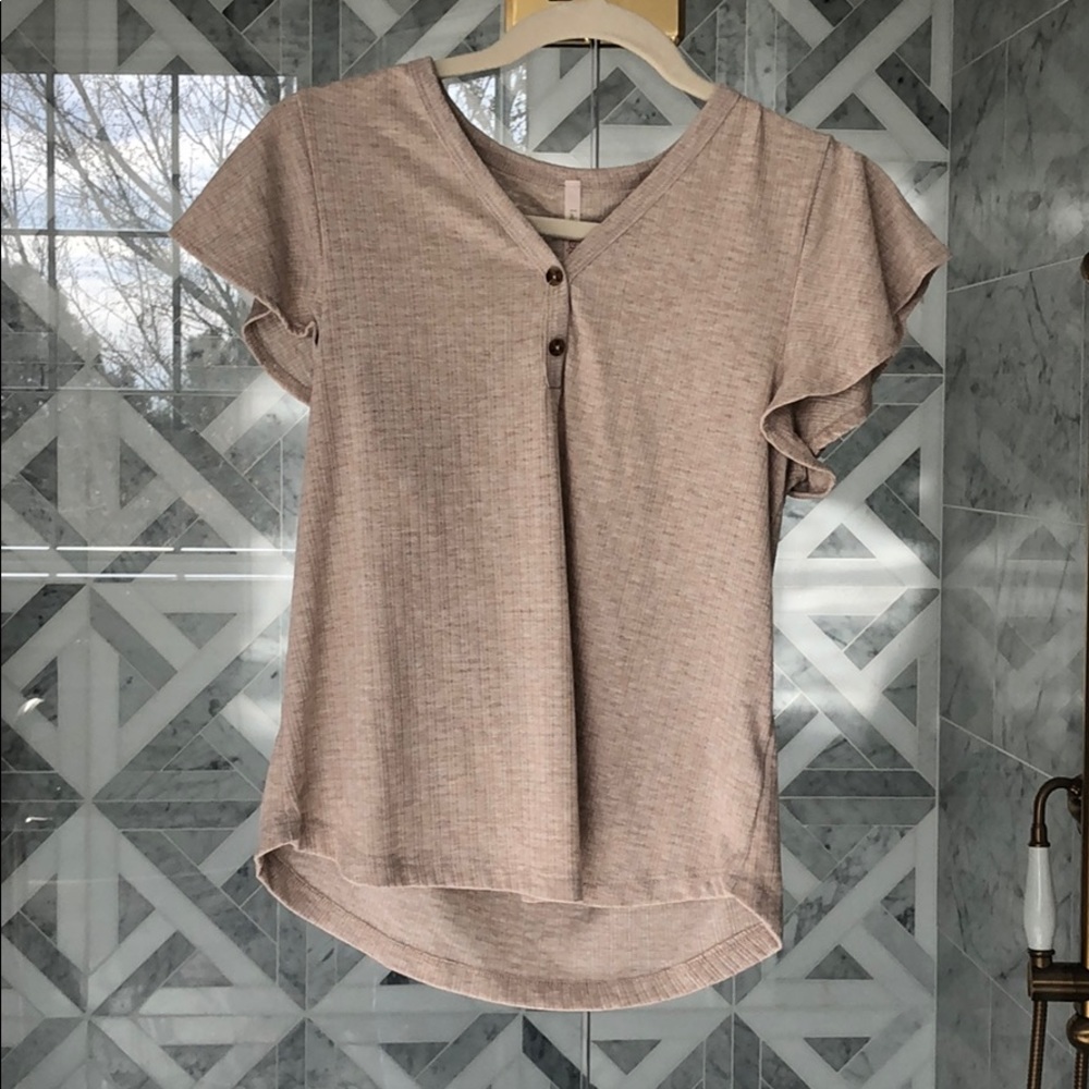 Ruffle sleeve blouse with buttons